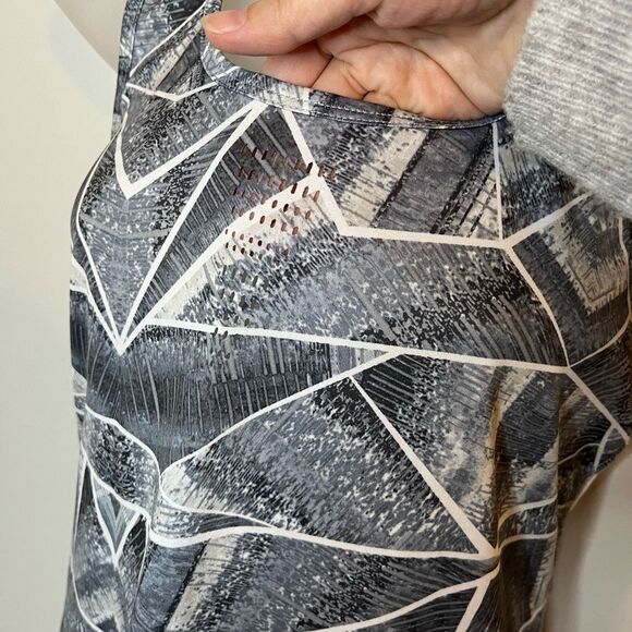 C9 by Champion Gray Geometric Print Athletic Racerback Tank Size XS - Picture 4 of 7